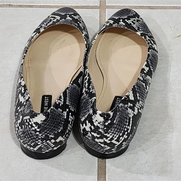 Nine West python snakeskin pointed toe flats size 8 - Picture 3 of 6